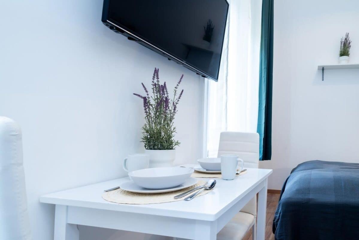 Modern Intimate Studio In The Center Budapeşte Dış mekan fotoğraf
