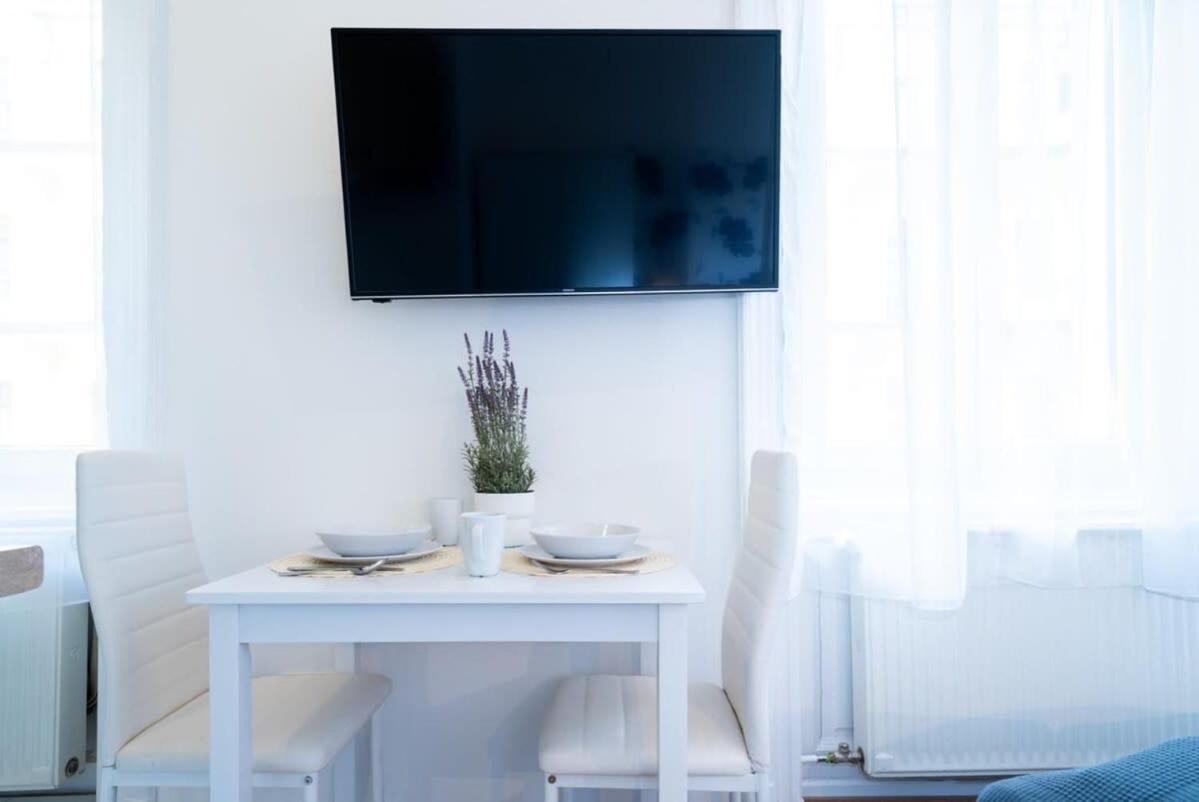 Modern Intimate Studio In The Center Budapeşte Dış mekan fotoğraf